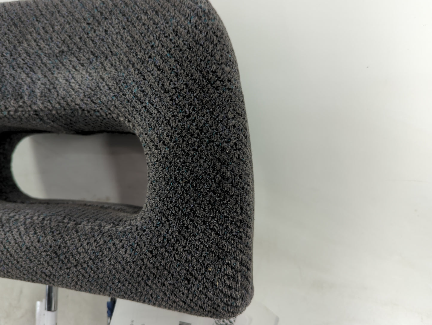 1998-2001 Honda Cr-v Headrest Head Rest Front Driver Seat Dark Grey - Oemusedautoparts1.com