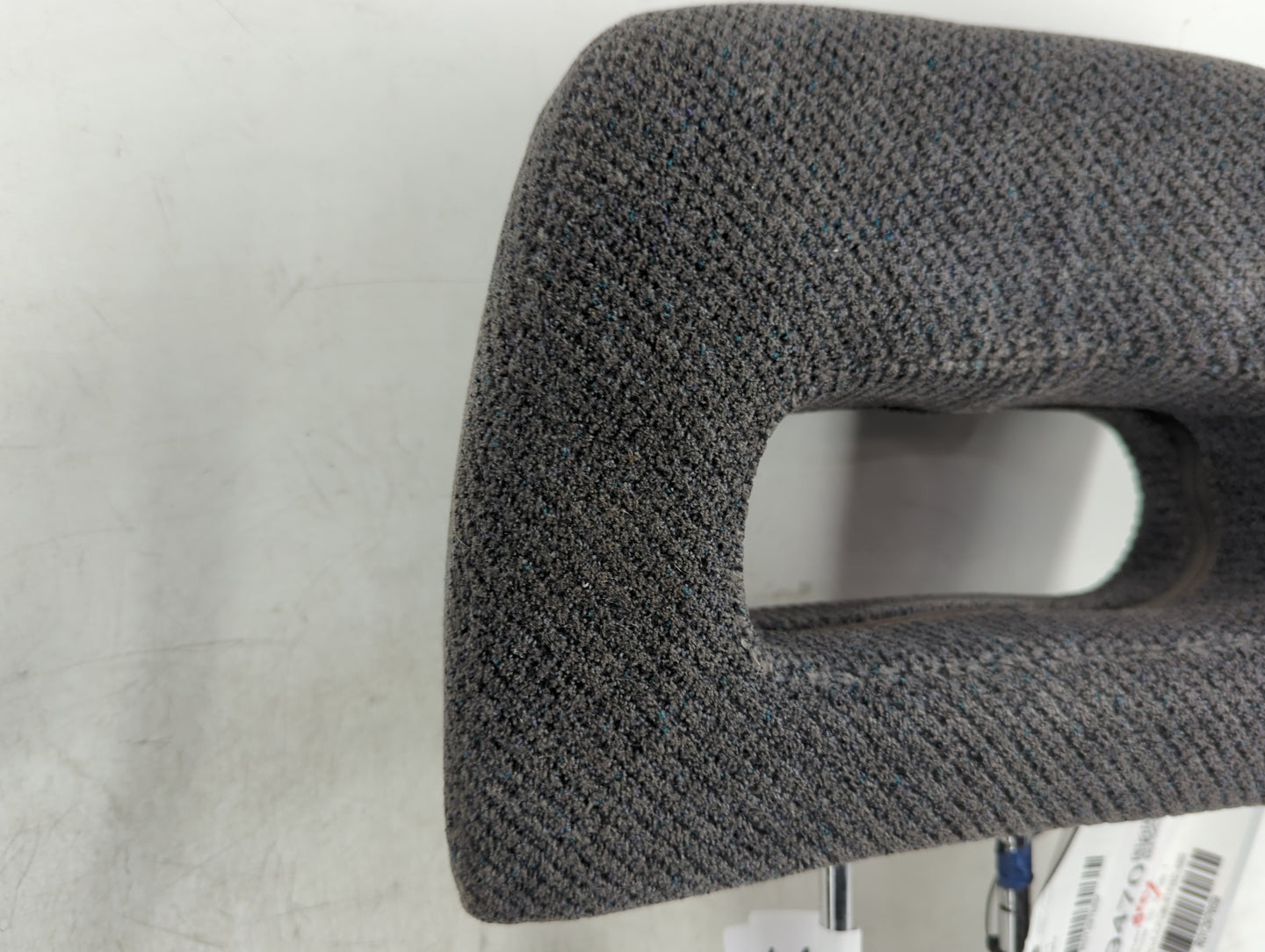 1998-2001 Honda Cr-v Headrest Head Rest Front Driver Seat Dark Grey - Oemusedautoparts1.com