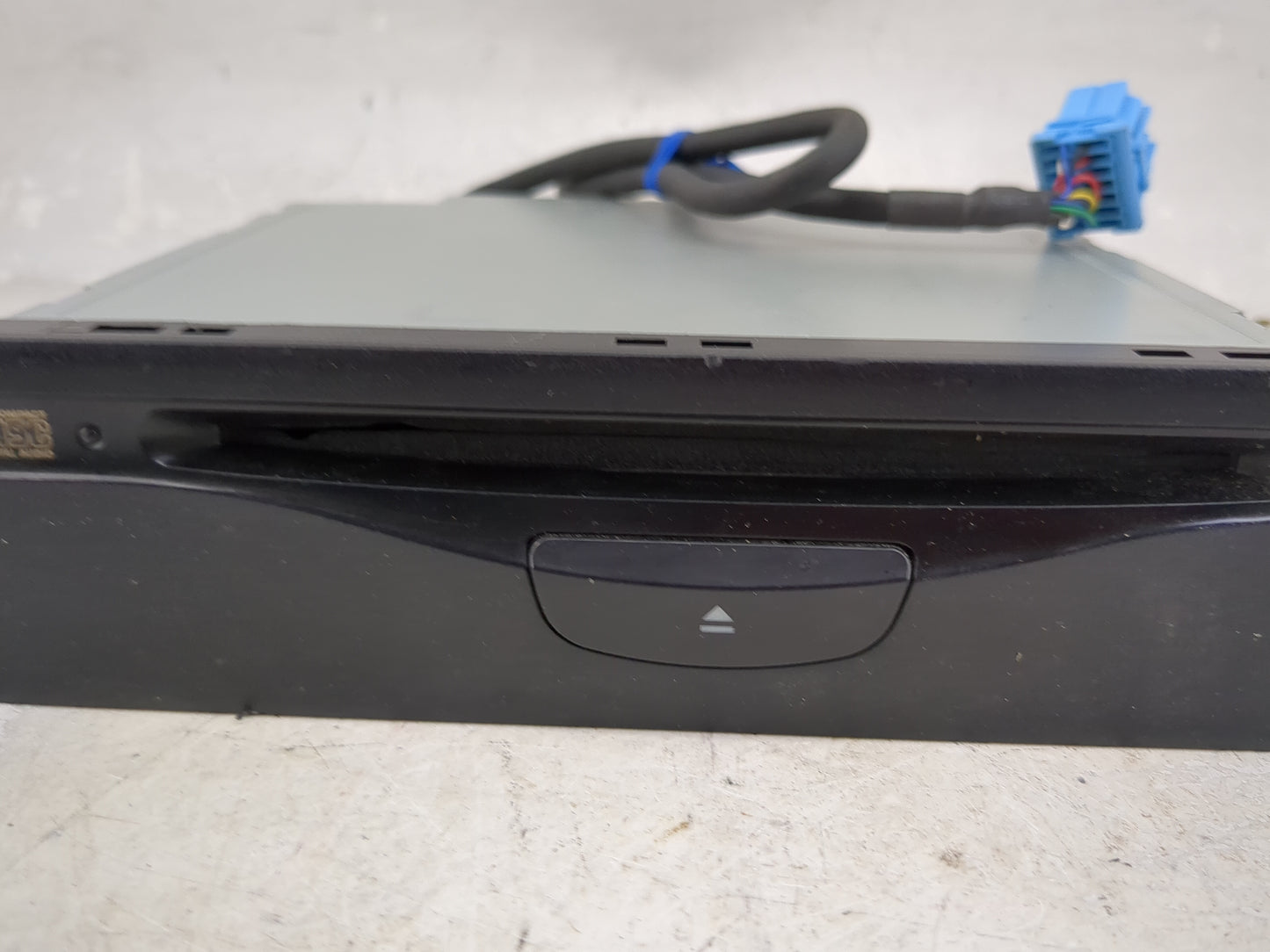 2000-2001 Honda Cr-v Radio Cd Changer 08a06-1a0-050|md269ah|aj94900159 - Oemusedautoparts1.com