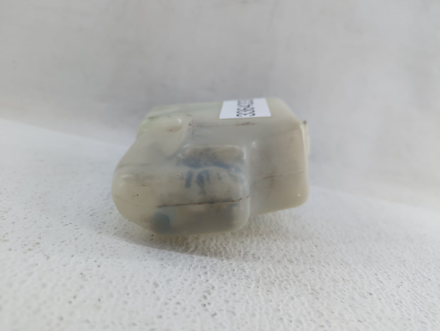 1997-2001 Honda Cr-v Radiator Coolant Overflow Expansion Tank Bottle - Oemusedautoparts1.com