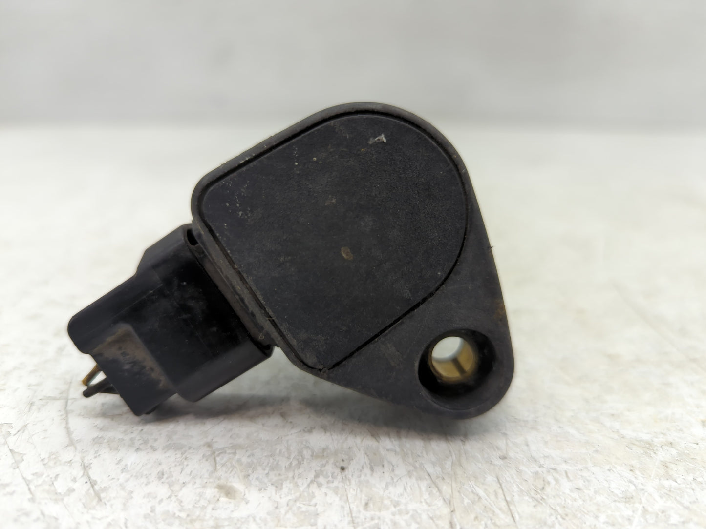 2000-2004 Honda Odyssey Ignition Coil Igniter Pack - Oemusedautoparts1.com