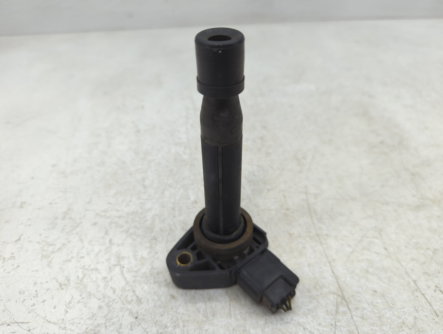 2000-2004 Honda Odyssey Ignition Coil Igniter Pack - Oemusedautoparts1.com