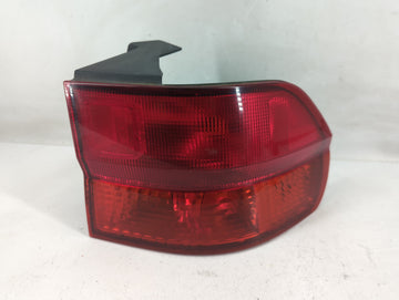 1999-2001 Honda Odyssey Tail Light Assembly Passenger Right OEM Fits Fits 1999 2000 2001 OEM Used Auto Parts - Oemusedautopa
