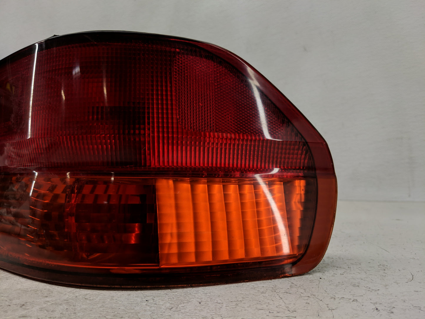 1999-2001 Honda Odyssey Tail Light Assembly Passenger Right OEM Fits Fits 1999 2000 2001 OEM Used Auto Parts - Oemusedautopa
