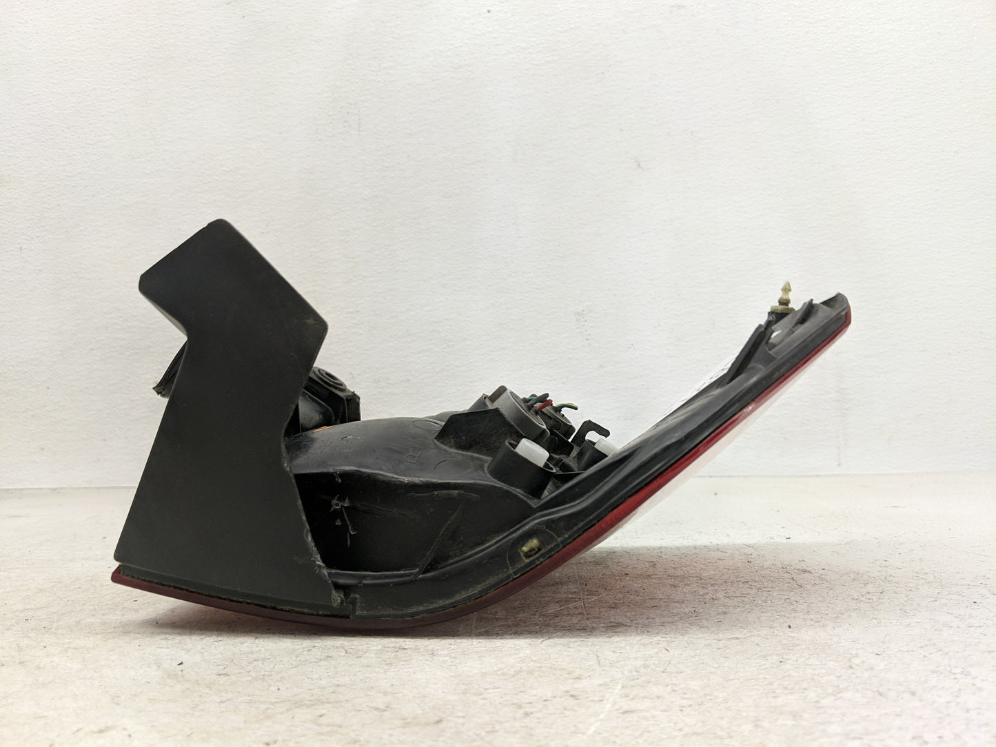1999-2001 Honda Odyssey Tail Light Assembly Passenger Right OEM Fits Fits 1999 2000 2001 OEM Used Auto Parts - Oemusedautopa