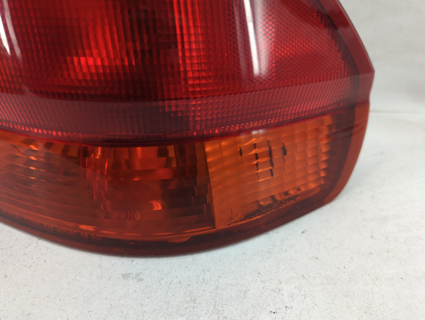 1999-2001 Honda Odyssey Tail Light Assembly Passenger Right OEM Fits Fits 1999 2000 2001 OEM Used Auto Parts - Oemusedautopa