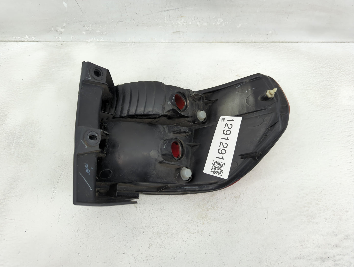 1999-2001 Honda Odyssey Tail Light Assembly Passenger Right OEM Fits Fits 1999 2000 2001 OEM Used Auto Parts - Oemusedautopa