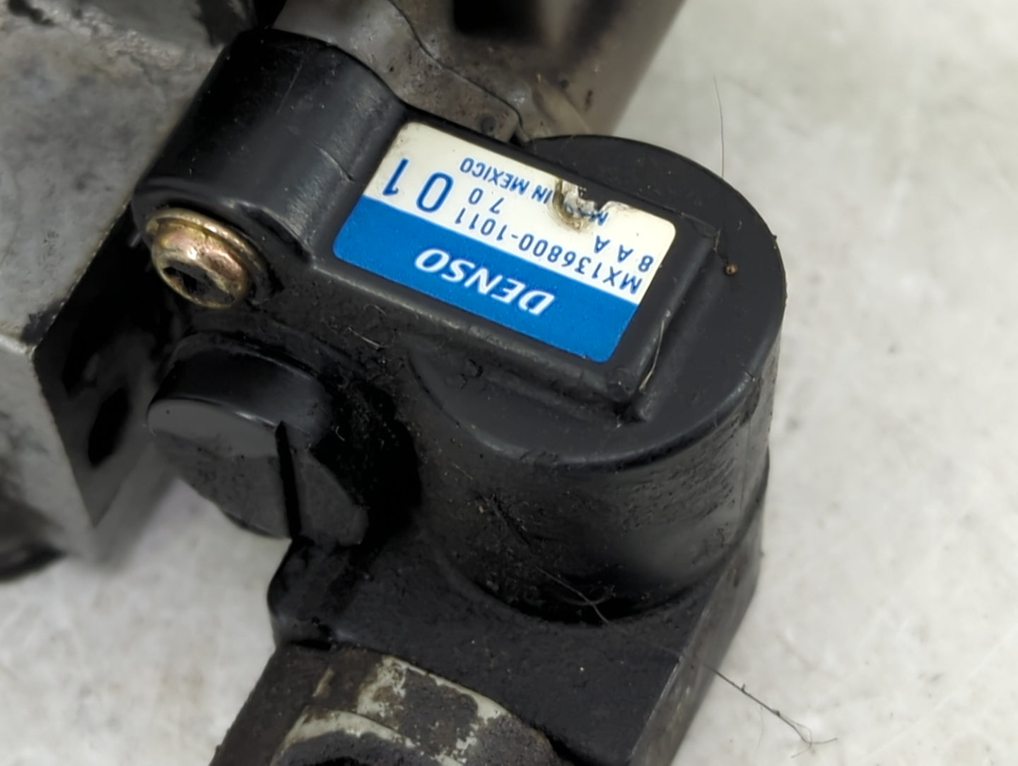 2001 Honda Odyssey Throttle Body P/N:136800-1011 Fits OEM Used Auto Parts - Oemusedautoparts1.com