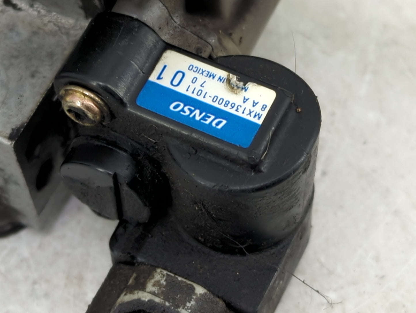 2001 Honda Odyssey Throttle Body P/N:136800-1011 Fits OEM Used Auto Parts - Oemusedautoparts1.com