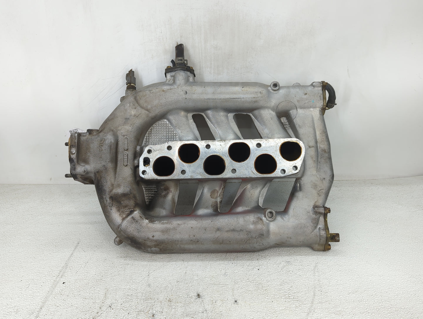 2001 Honda Odyssey Air Intake Manifold P/N:P8FA751-042990 Fits OEM Used Auto Parts - Oemusedautoparts1.com