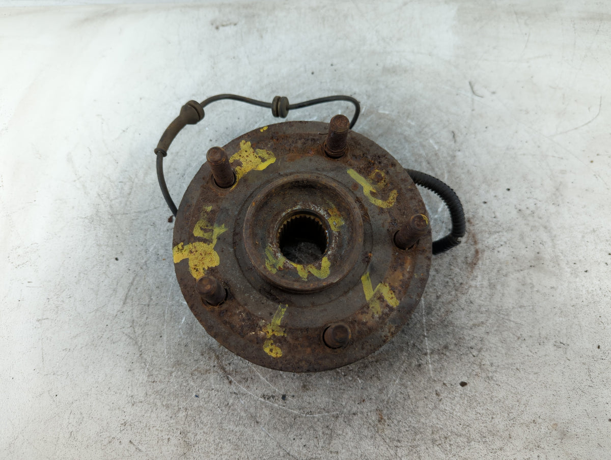 1999-2004 Honda Odyssey Driver Front Wheel Hub Oem - Oemusedautoparts1.com