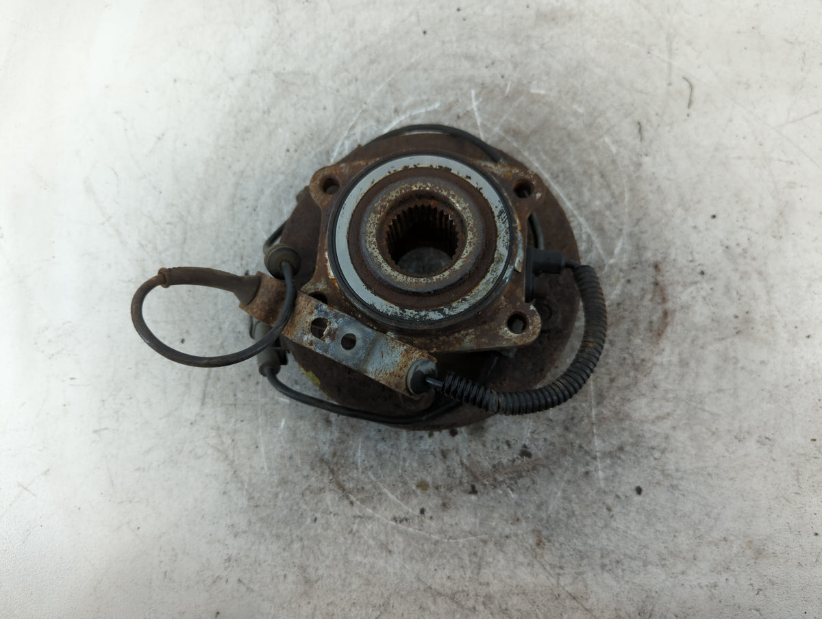 1999-2004 Honda Odyssey Driver Front Wheel Hub Oem - Oemusedautoparts1.com