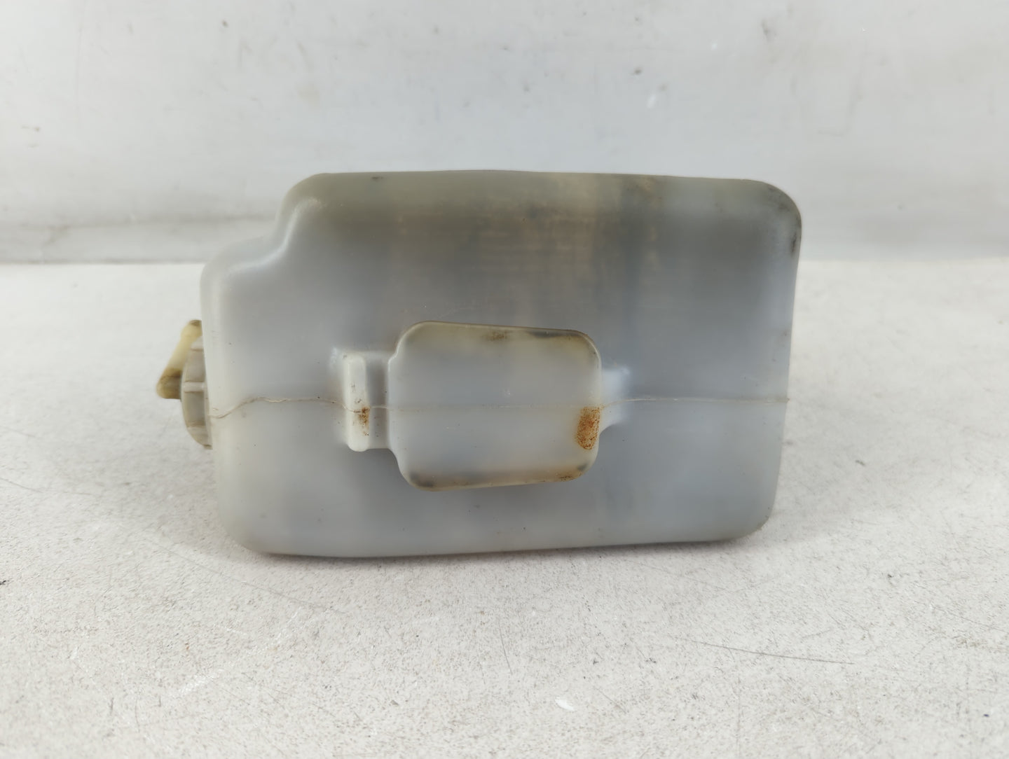 1999-2004 Honda Odyssey Radiator Coolant Overflow Expansion Tank Bottle - Oemusedautoparts1.com