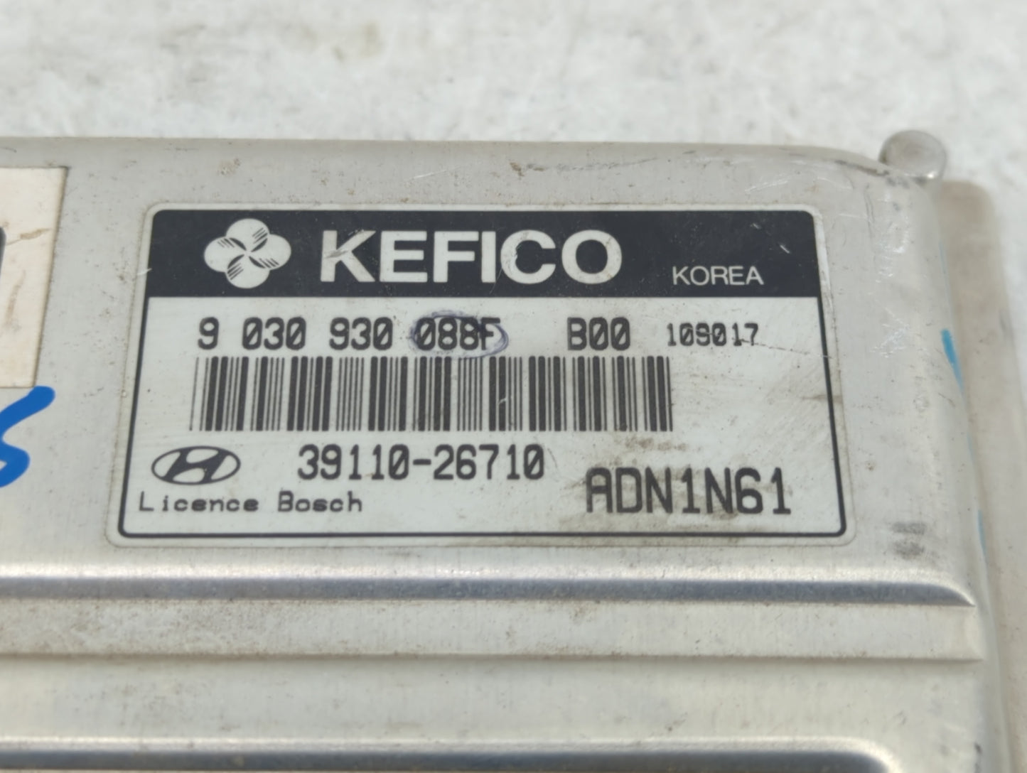 2001 Hyundai Accent PCM Engine Control Computer ECU ECM PCU OEM P/N:9 030 930 39110-26710 Fits OEM Used Auto Parts - Oemused