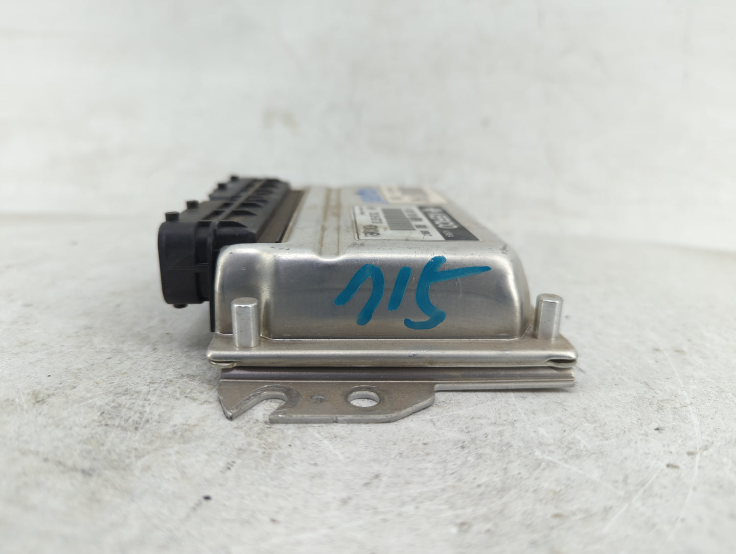 2001 Hyundai Accent PCM Engine Control Computer ECU ECM PCU OEM P/N:9 030 930 39110-26710 Fits OEM Used Auto Parts - Oemused