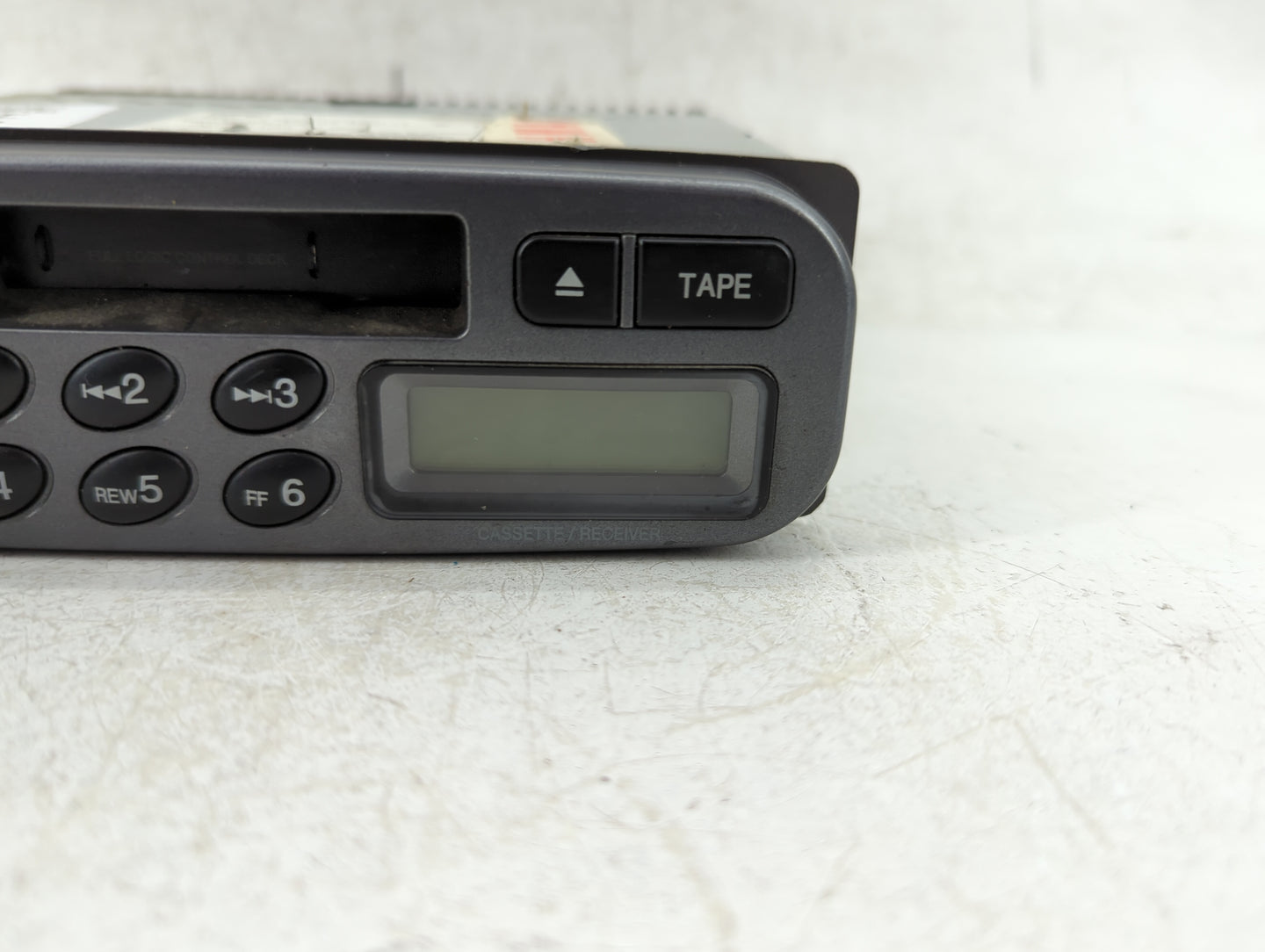 2000-2001 Hyundai Accent Radio AM FM Cd Player Receiver Replacement P/N:96170-25000 Fits Fits 2000 2001 OEM Used Auto Parts 