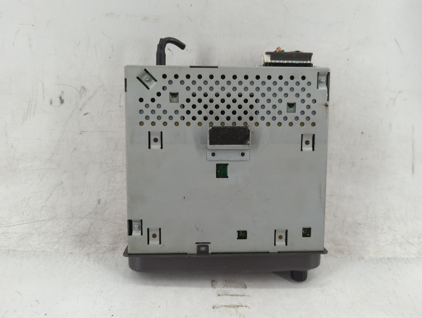 2000-2001 Hyundai Accent Radio AM FM Cd Player Receiver Replacement P/N:96170-25000 Fits Fits 2000 2001 OEM Used Auto Parts 