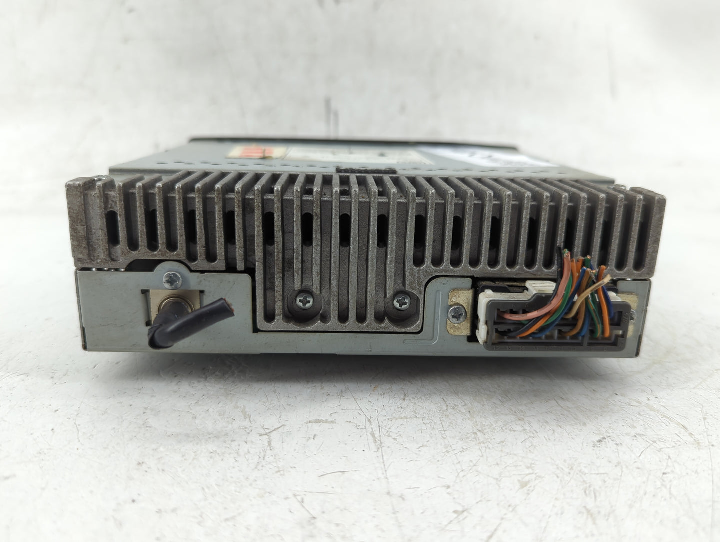 2000-2001 Hyundai Accent Radio AM FM Cd Player Receiver Replacement P/N:96170-25000 Fits Fits 2000 2001 OEM Used Auto Parts 