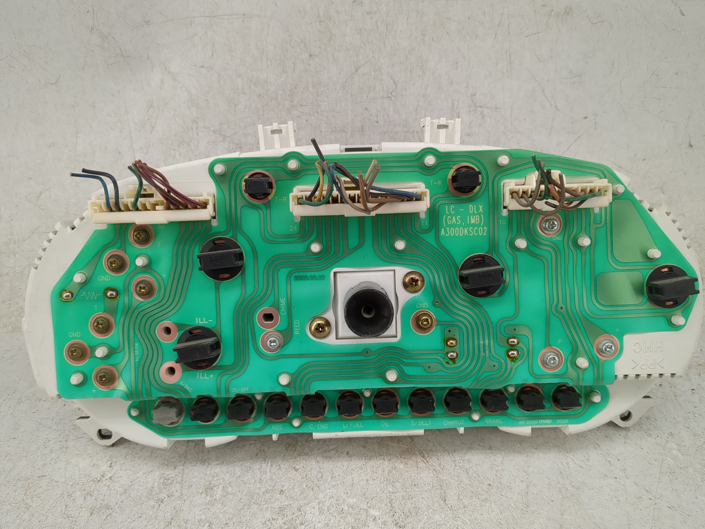 2001 Hyundai Accent Instrument Cluster Speedometer Gauges P/N:A300DKSC02 Miles: Fits OEM Used Auto Parts - Oemusedautoparts1