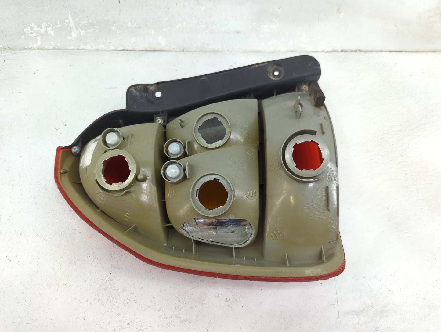 2001 Hyundai Accent Tail Light Assembly Passenger Right OEM Fits OEM Used Auto Parts - Oemusedautoparts1.com