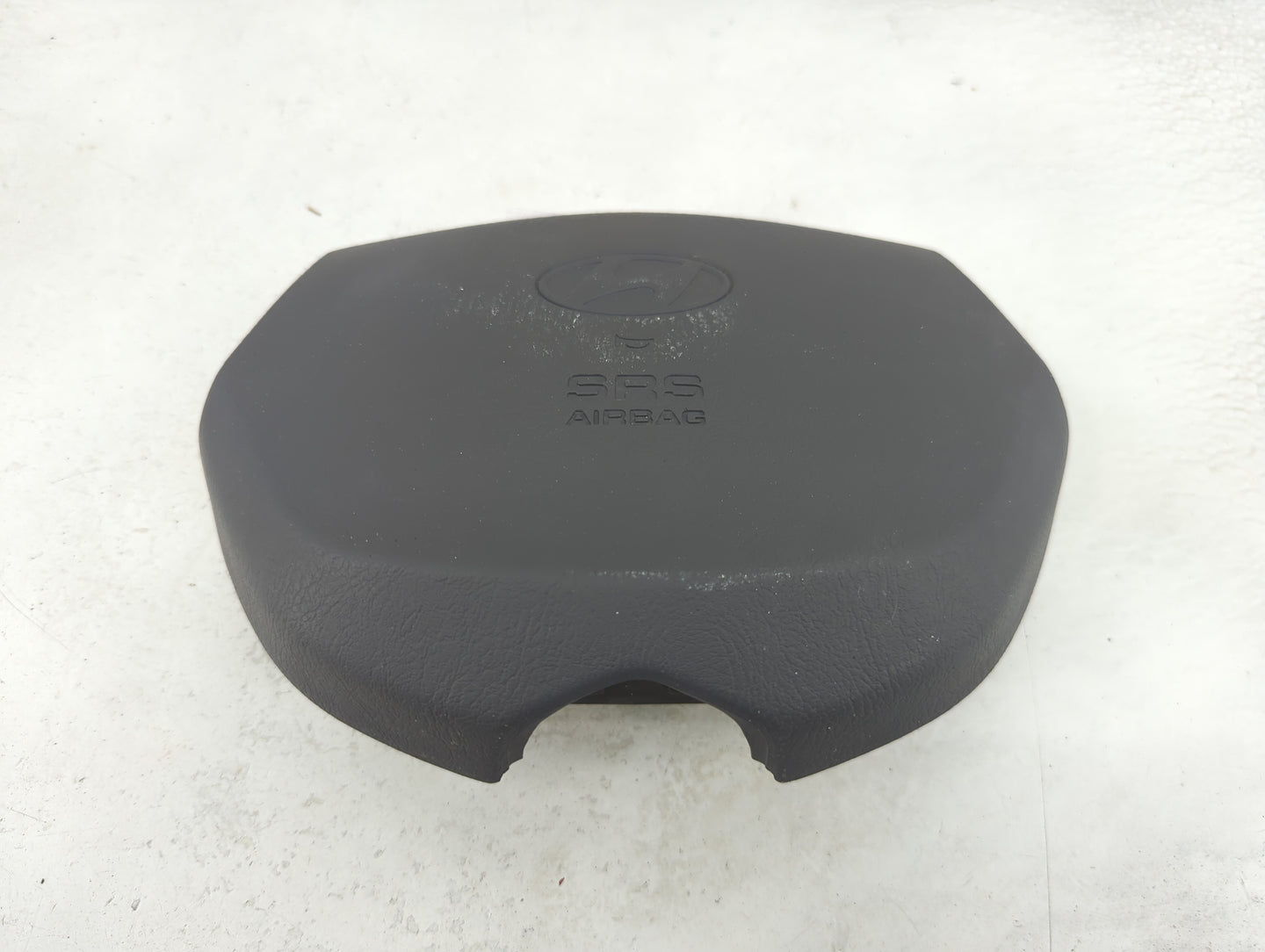 2000-2002 Hyundai Accent Air Bag Driver Left Steering Wheel Mounted P/N:6002 Fits Fits 2000 2001 2002 OEM Used Auto Parts - 