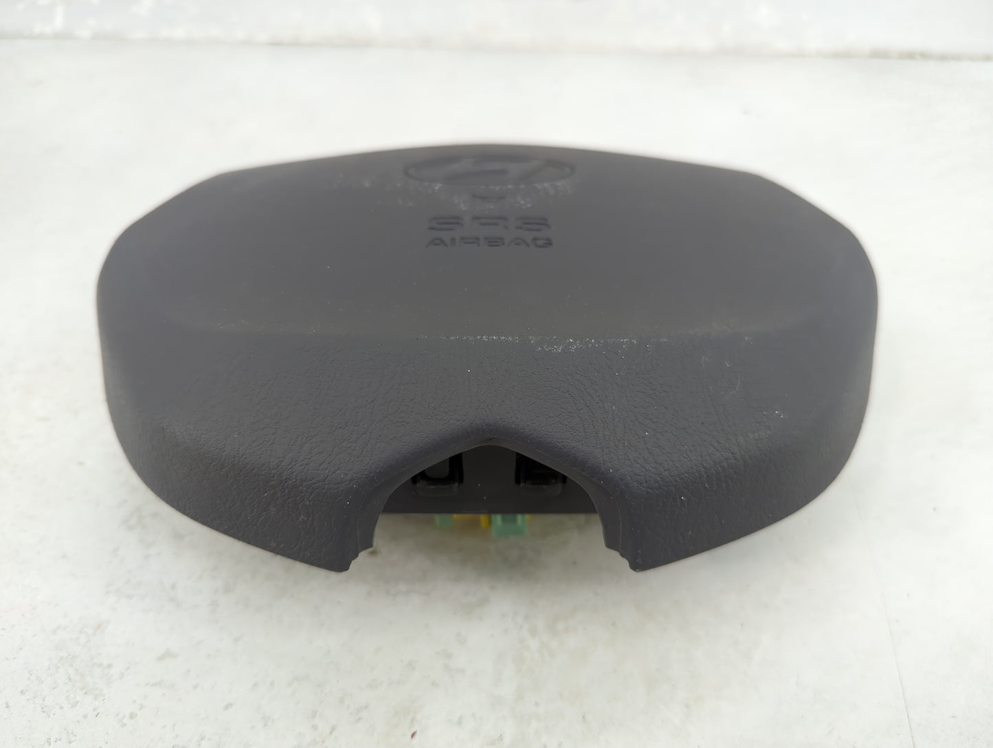 2000-2002 Hyundai Accent Air Bag Driver Left Steering Wheel Mounted P/N:6002 Fits Fits 2000 2001 2002 OEM Used Auto Parts - 