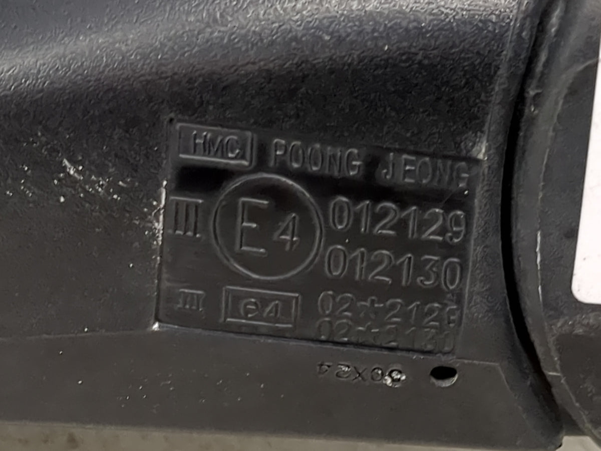 2001 Hyundai Accent Passenger Side View Mirror - Right Door Mirror OEM Used - Oemusedautoparts1.com