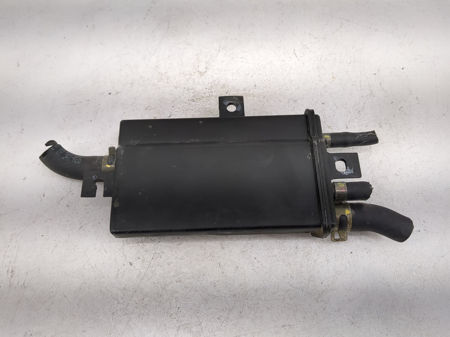 2001 Hyundai Accent Fuel Vapor Charcoal Canister - Oemusedautoparts1.com