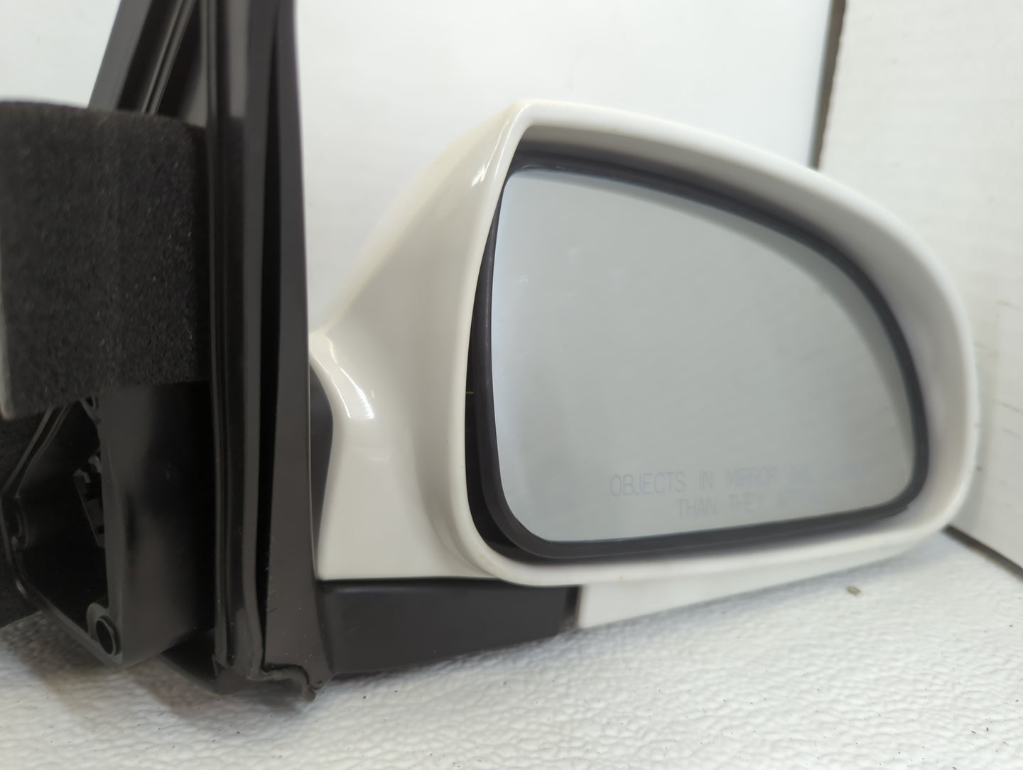 2000-2002 Hyundai Accent Passenger Side View Mirror - Right Door Mirror OEM Used - Oemusedautoparts1.com