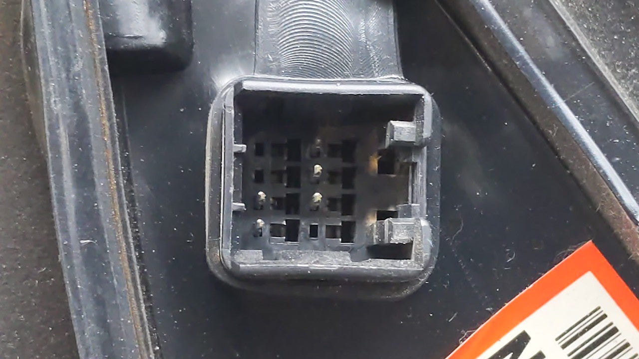 2001-2004 Hyundai Santa Fe Side Mirror Replacement Passenger Right View Door Mirror P/N:E4012148 E4012147 Fits OEM Used Auto