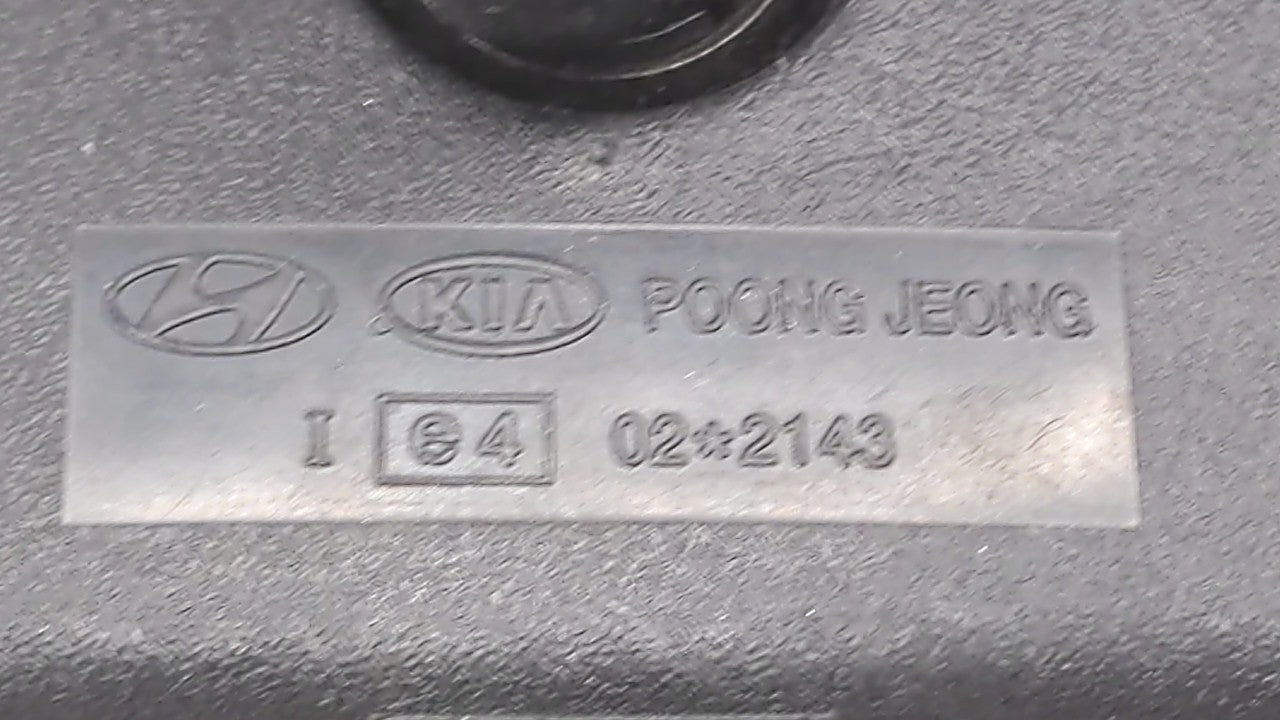 2001-2006 Hyundai Santa Fe Interior Rear View Mirror Replacement OEM P/N:022143 E4022143 Fits OEM Used Auto Parts - Oemuseda