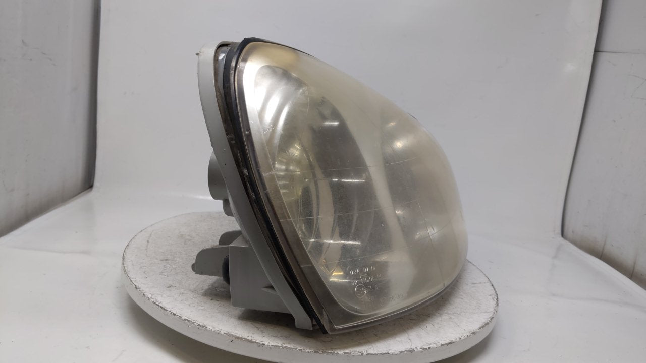 2001-2003 Hyundai Santa Fe Passenger Right Oem Head Light Lamp  R8s40b23 - Oemusedautoparts1.com