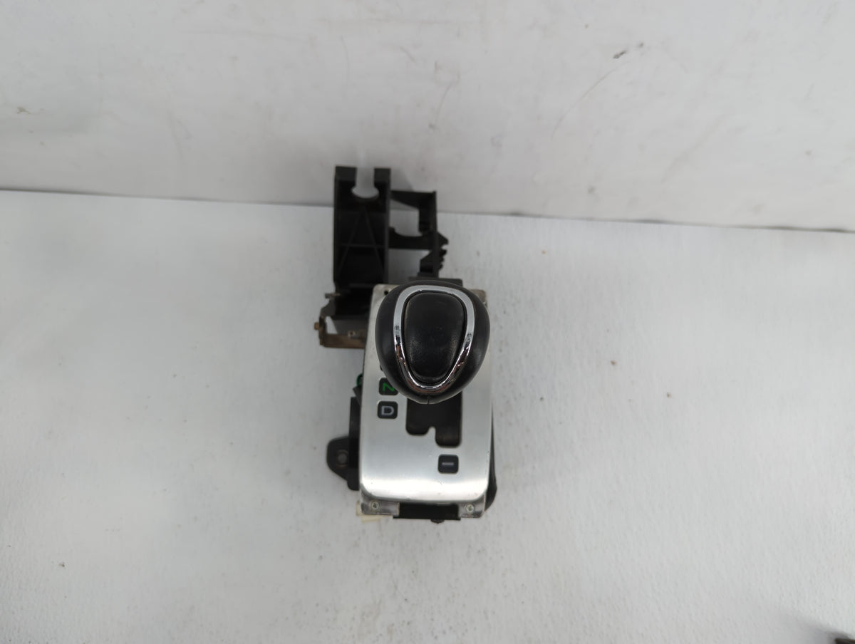 2001 Hyundai Xg300 Floor Console Assembly Shifter - Oemusedautoparts1.com