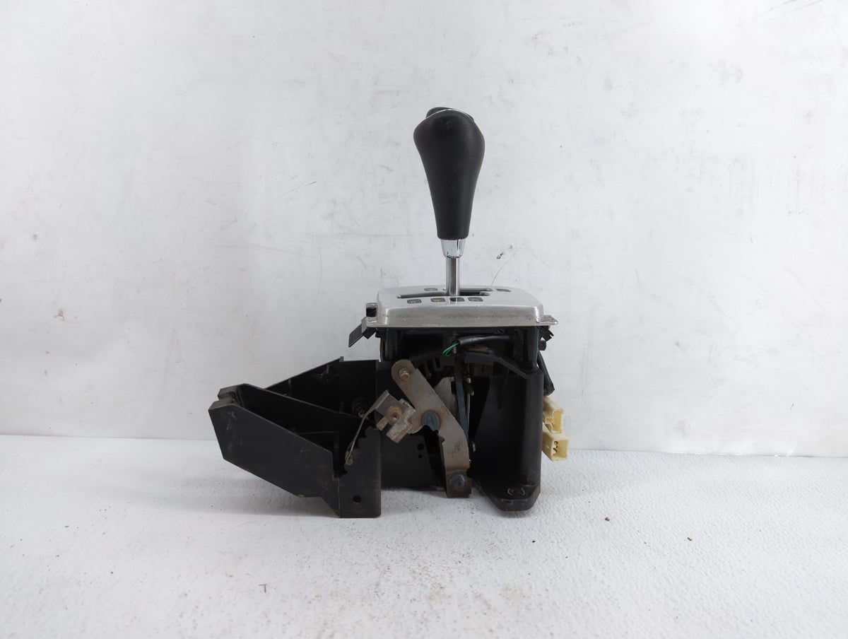 2001 Hyundai Xg300 Floor Console Assembly Shifter - Oemusedautoparts1.com