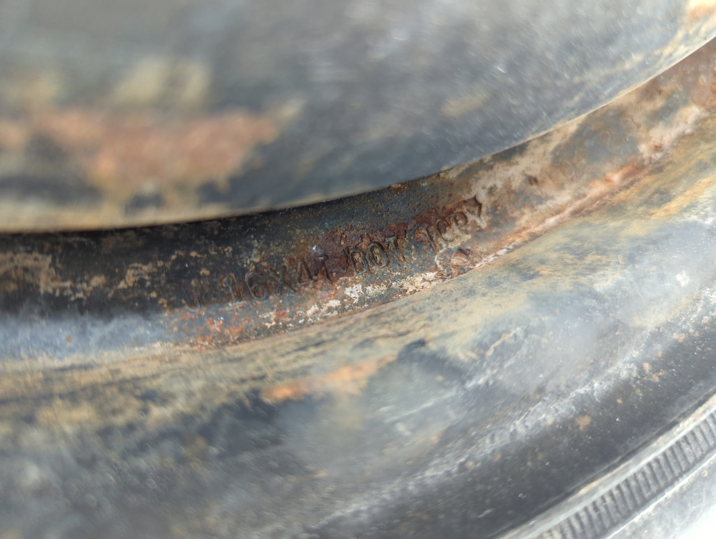 1996-2001 Infiniti I30 Spare Donut Tire Wheel Rim Oem - Oemusedautoparts1.com