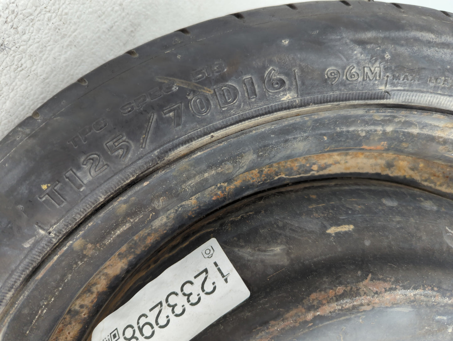 1996-2001 Infiniti I30 Spare Donut Tire Wheel Rim Oem - Oemusedautoparts1.com