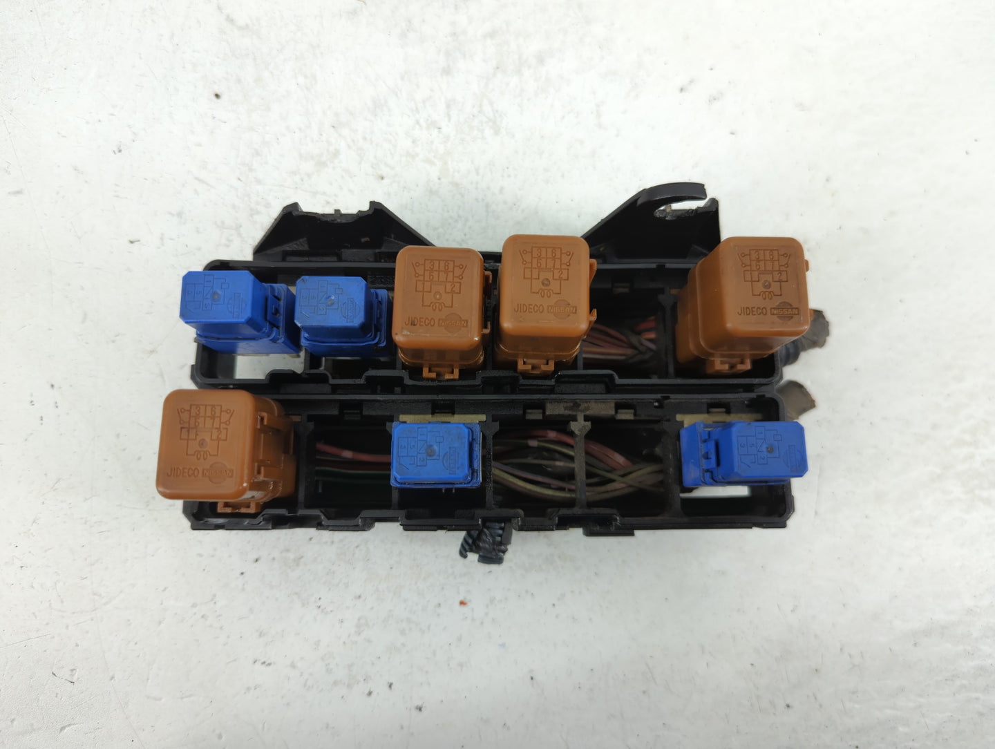 2001-2003 Infiniti Qx4 Fusebox Fuse Box Panel Relay Module P/N:7154-3080 24382 4W000, 7154-3269 YA1 Fits Fits 2001 2002 2003