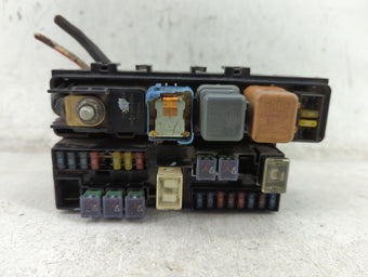 compare product 2001-2003 Infiniti Qx4 Fusebox Fuse Box Panel Relay Module P/N:7154-1473 Fits Fits 2001 2002 2003 OEM Used Auto Parts
