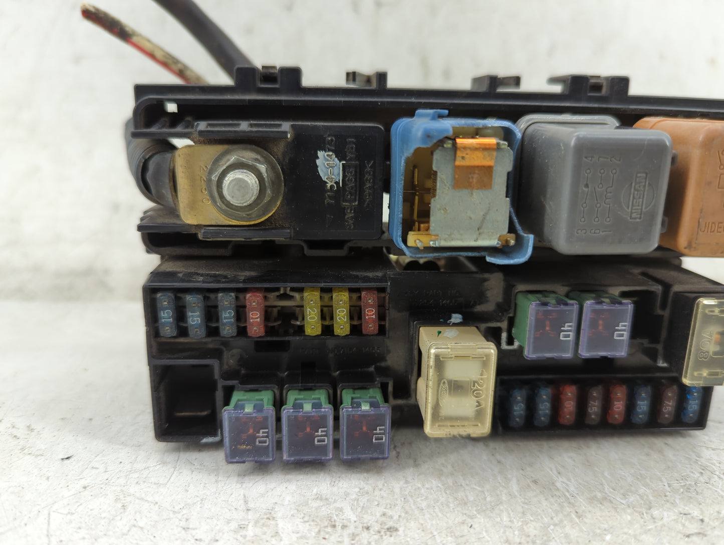 2001-2003 Infiniti Qx4 Fusebox Fuse Box Panel Relay Module P/N:7154-1473 Fits Fits 2001 2002 2003 OEM Used Auto Parts - Oemu