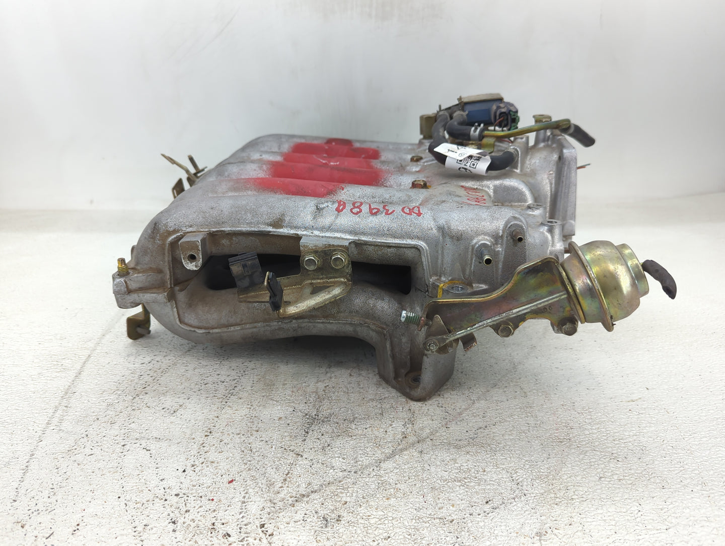 2001-2003 Infiniti Qx4 Air Intake Manifold Fits Fits 2001 2002 2003 OEM Used Auto Parts - Oemusedautoparts1.com