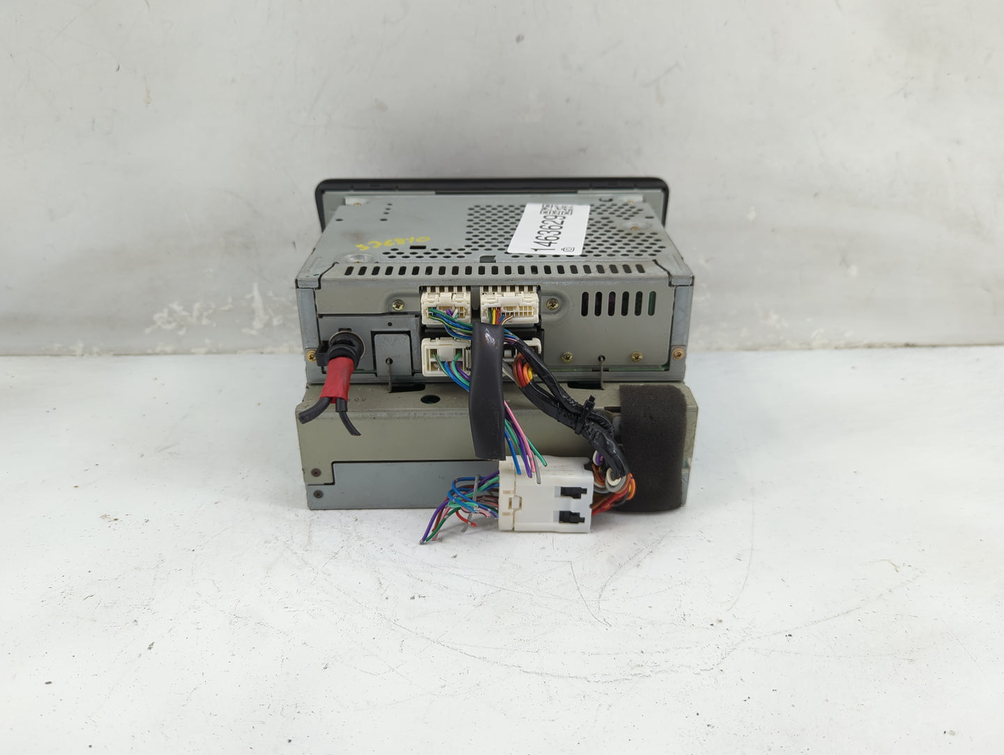 2001 Infiniti Qx4 Radio AM FM Cd Player Receiver Replacement P/N:PN-2344N Fits OEM Used Auto Parts - Oemusedautoparts1.com
