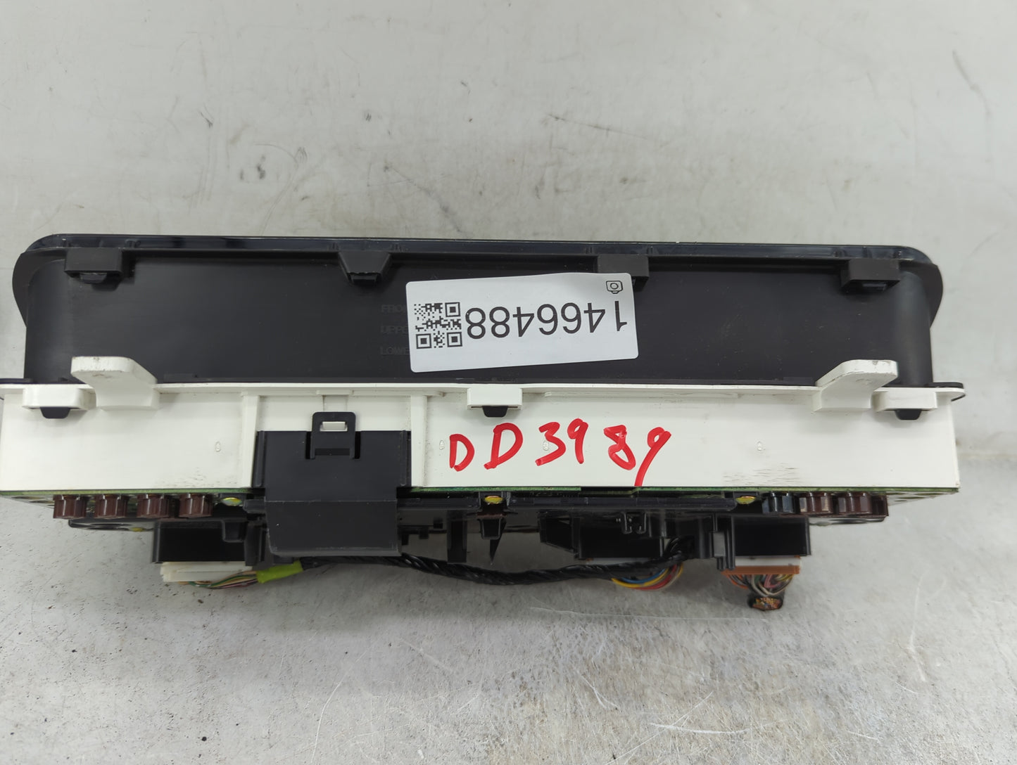 2001 Infiniti Qx4 Instrument Cluster Speedometer Gauges P/N:0003090012B 4W910 Miles: Fits OEM Used Auto Parts - Oemusedautop