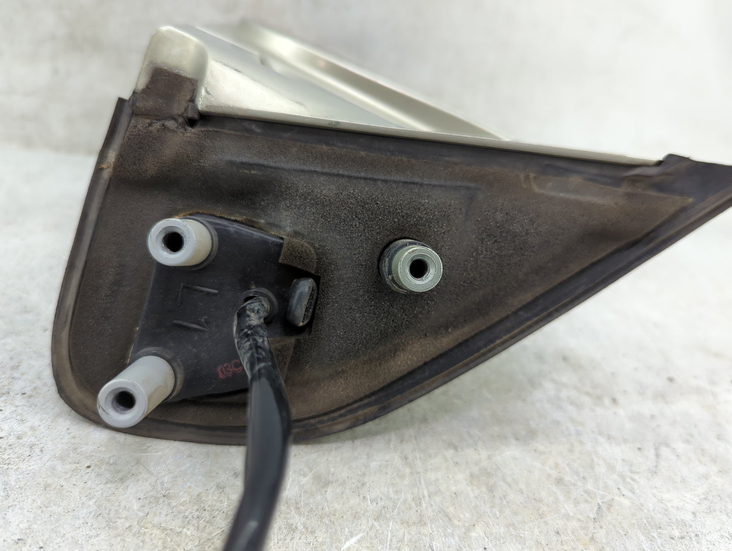 2001 Infiniti Qx4 Driver Side View Mirror - Left Door Mirror OEM Used - Oemusedautoparts1.com