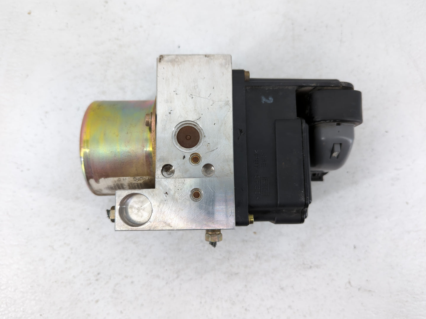 2001 Infiniti Qx4 ABS Pump Control Module Replacement P/N:47660- 3W405 Fits Fits 2000 OEM Used Auto Parts - Oemusedautoparts