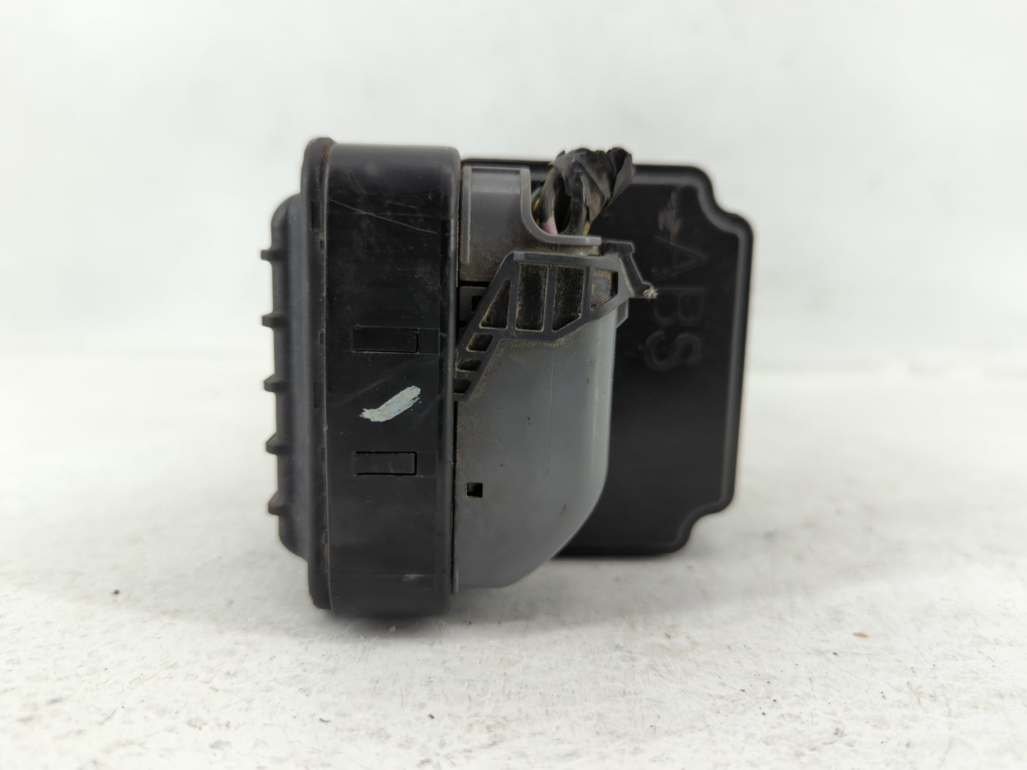 2001 Infiniti Qx4 ABS Pump Control Module Replacement P/N:47660- 3W405 Fits Fits 2000 OEM Used Auto Parts - Oemusedautoparts