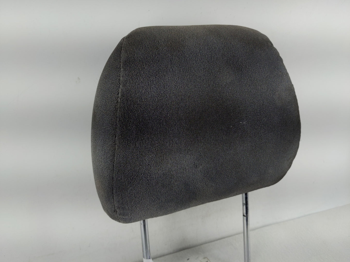 2001 Isuzu Rodeo Headrest Head Rest Front Driver Passenger Seat Fits OEM Used Auto Parts - Oemusedautoparts1.com