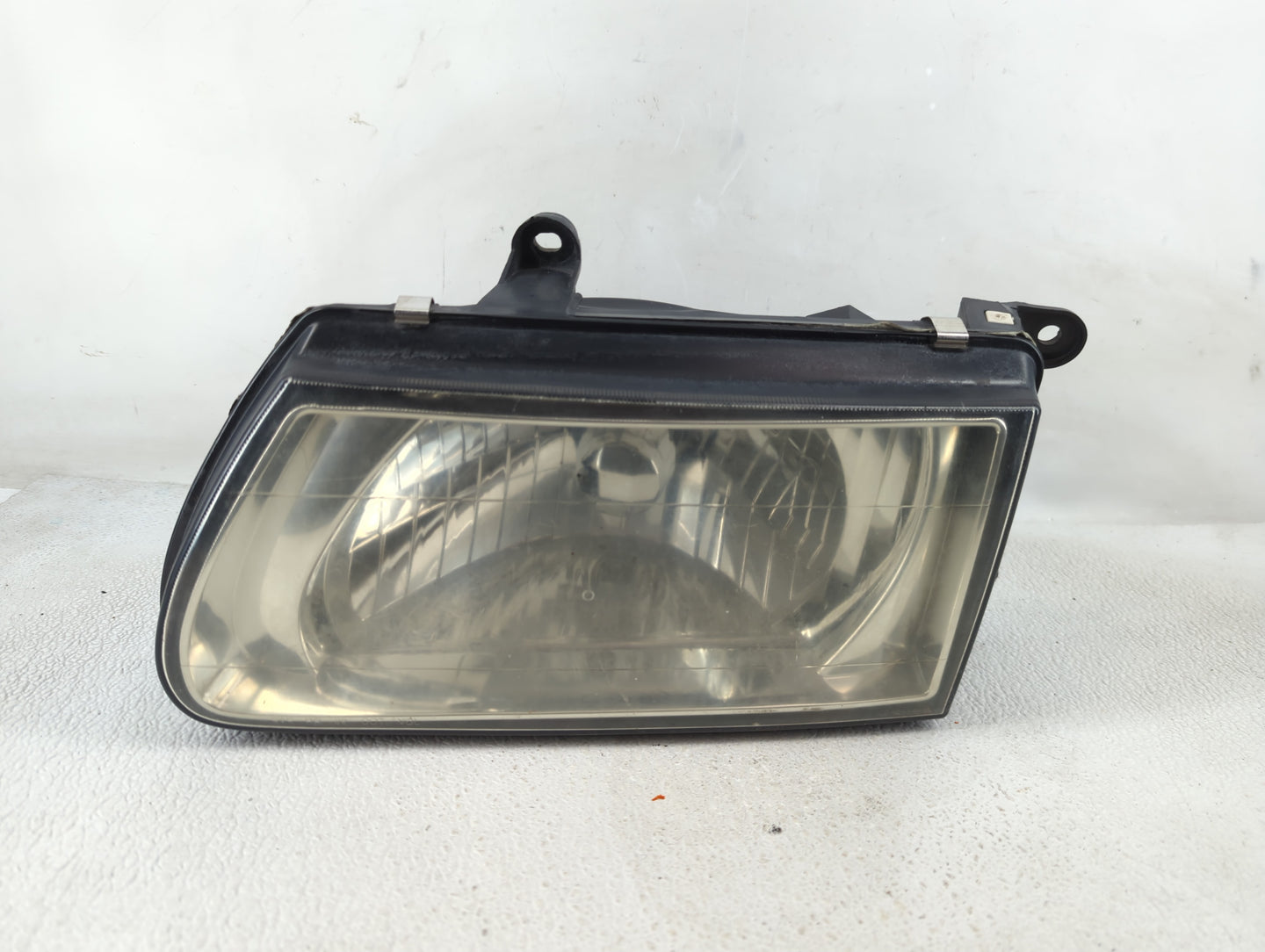 2001 Isuzu Rodeo Driver Left Oem Head Light Headlight Lamp - Oemusedautoparts1.com