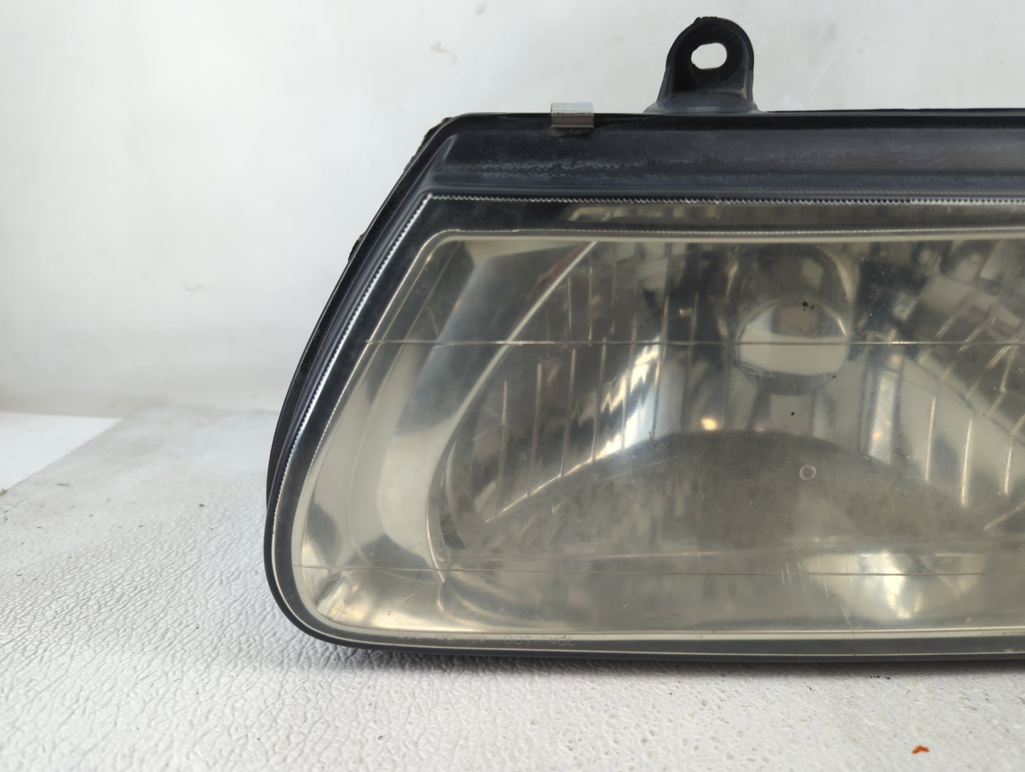 2001 Isuzu Rodeo Driver Left Oem Head Light Headlight Lamp - Oemusedautoparts1.com