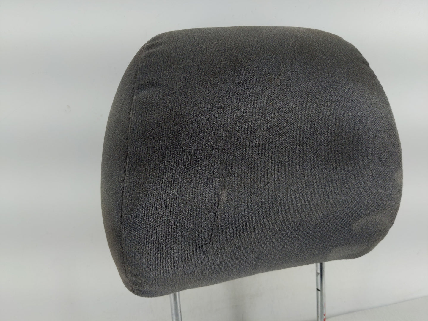 2001 Isuzu Rodeo Headrest Head Rest Front Driver Passenger Seat Fits OEM Used Auto Parts - Oemusedautoparts1.com