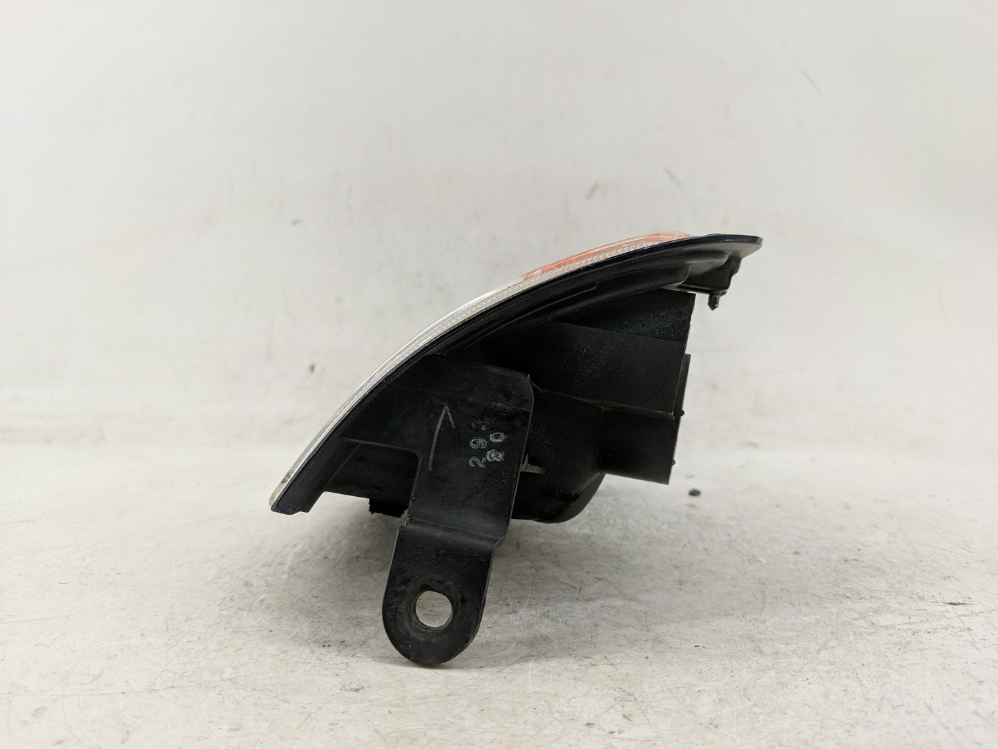2000-2002 Isuzu Rodeo Driver Left Oem Head Light Headlight Lamp - Oemusedautoparts1.com